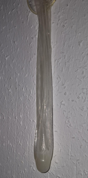 Frisch gefüllte Kondome