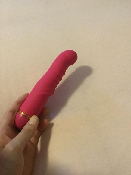 Gebrauchter Dildo in pink